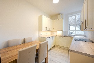 St Georges Drive, London, SW1V