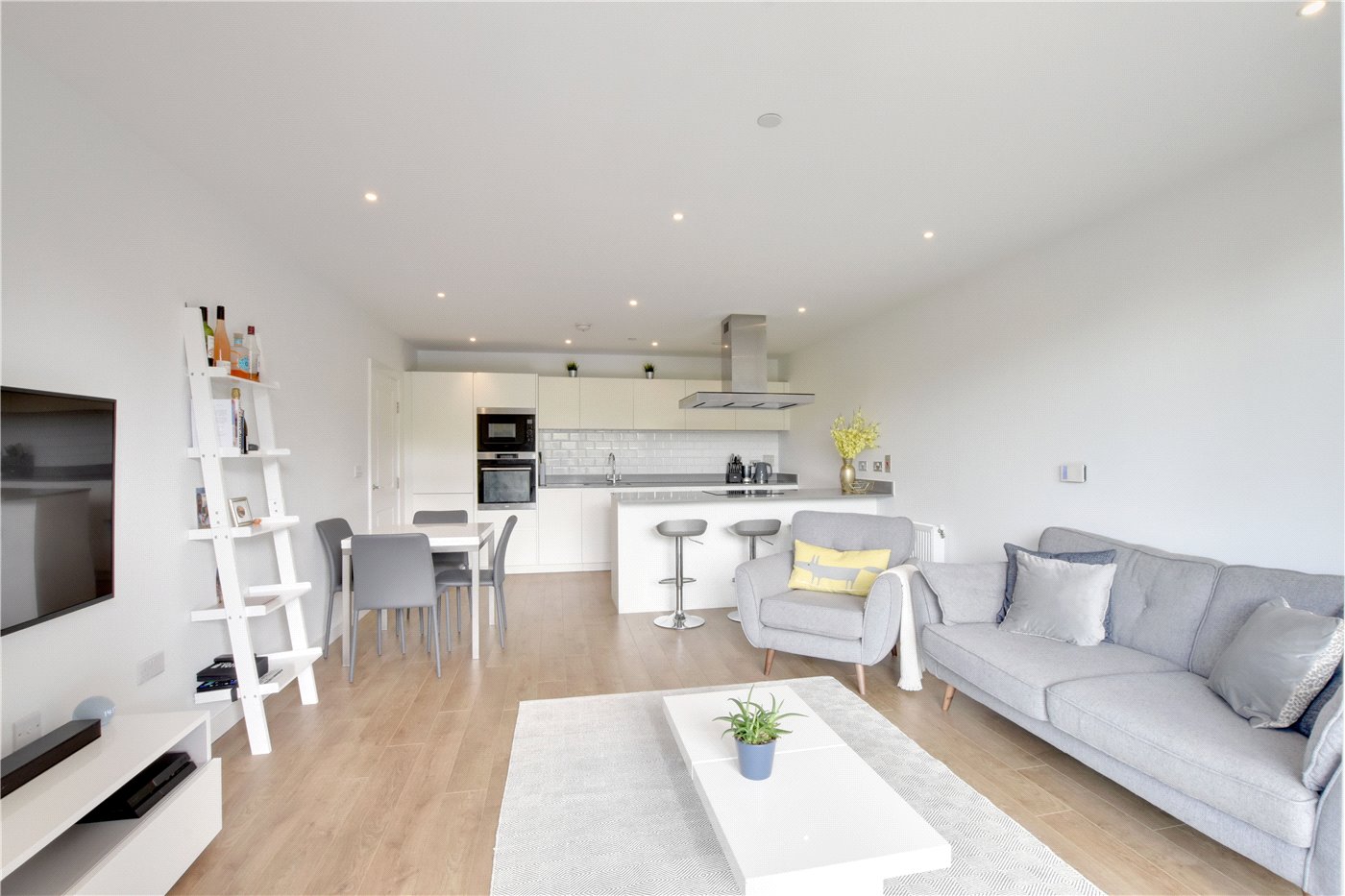 Reception/Kitchen