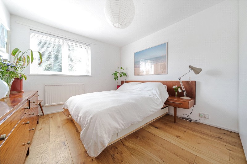 Montague Square, London, SE15
