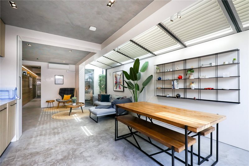Windmill Road, London, TW8