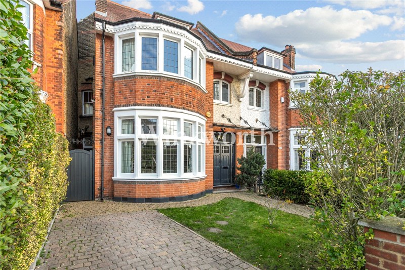 Fox Lane, London, N13