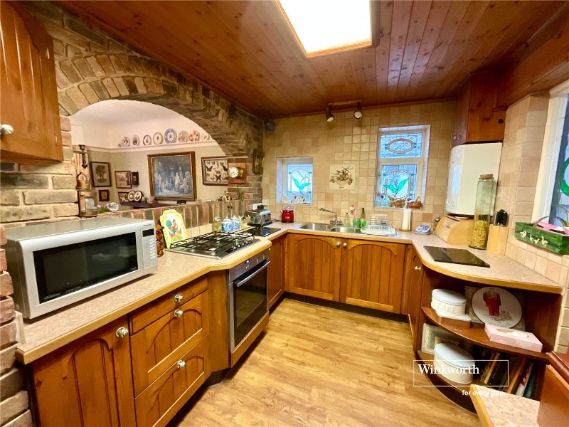 Lymington Road, Highcliffe, Dorset, BH23