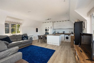 Gravelly Field, Ashford, Kent, TN23