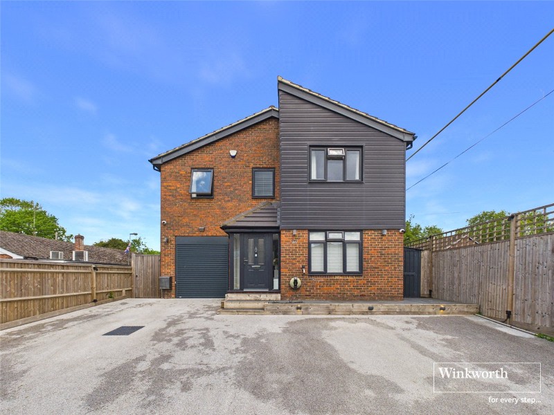 Wintringham Way, Purley on Thames, Reading, Berkshire, RG8