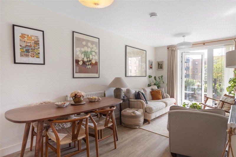 Apple Yard, London, SE20
