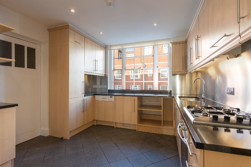 Eyre Court, Finchley Road, St John's Wood, London, NW8