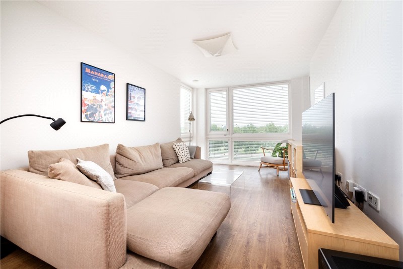 Seven Sisters Road, London, N4