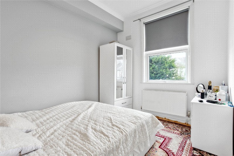 Park Avenue, Mitcham, CR4