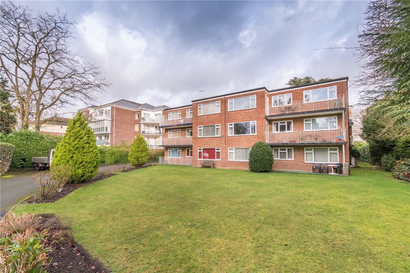 2 bedroom property for sale in West Cliff Road, West Cliff, Bournemouth