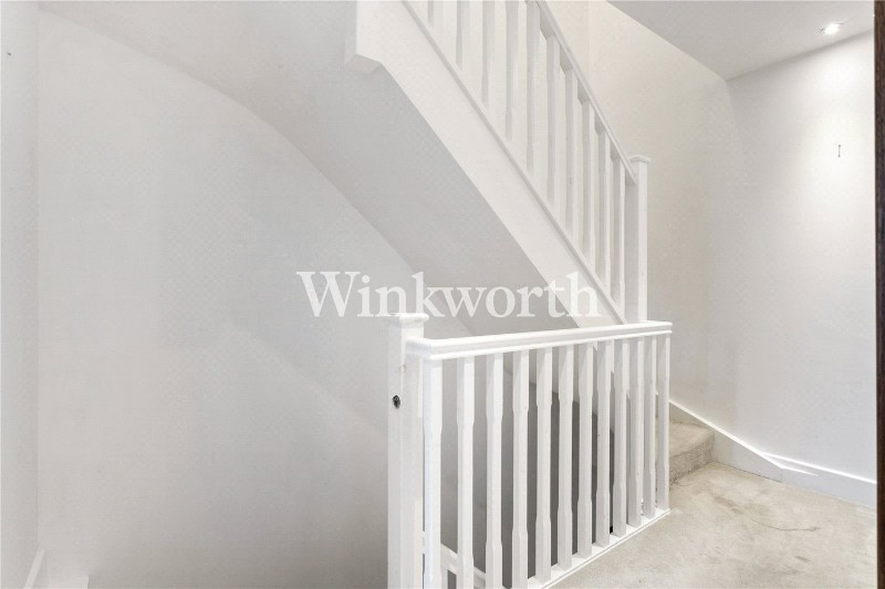 Belz Drive, London, N15