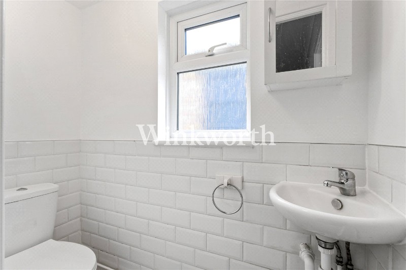 Corri Avenue, London, N14