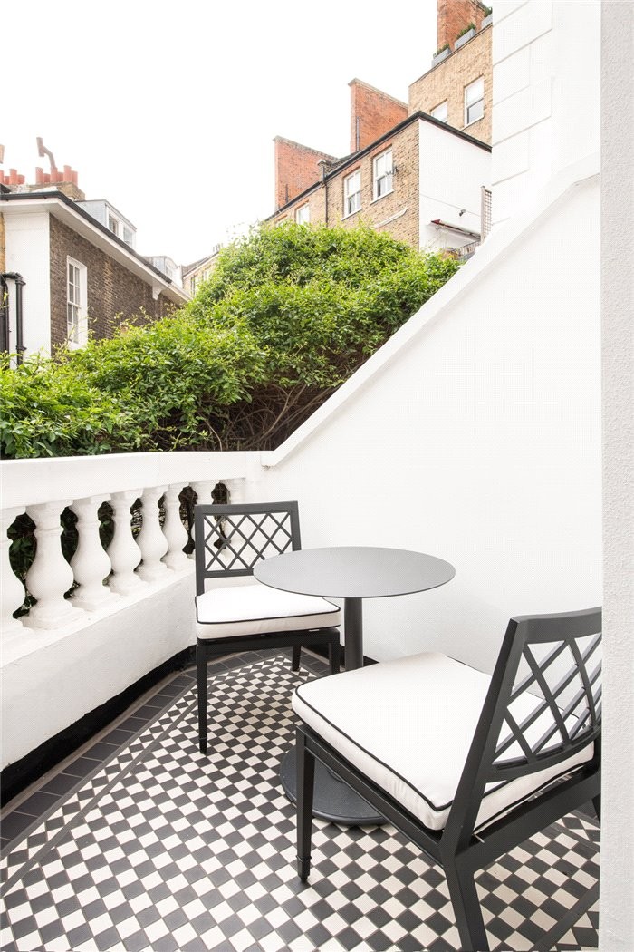 Prince Of Wales Terrace, Kensington, London, W8