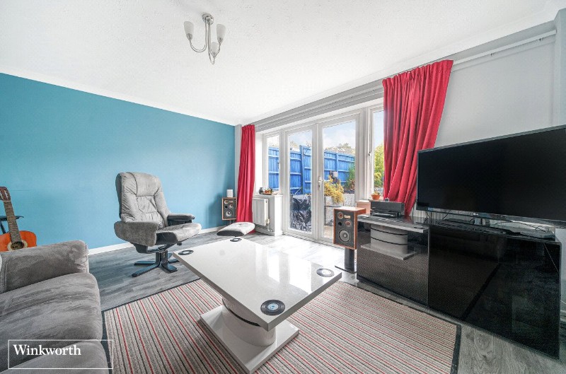 Novello Close, Basingstoke, Hampshire, RG22