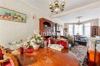 Chesterfield Gardens, London, N4