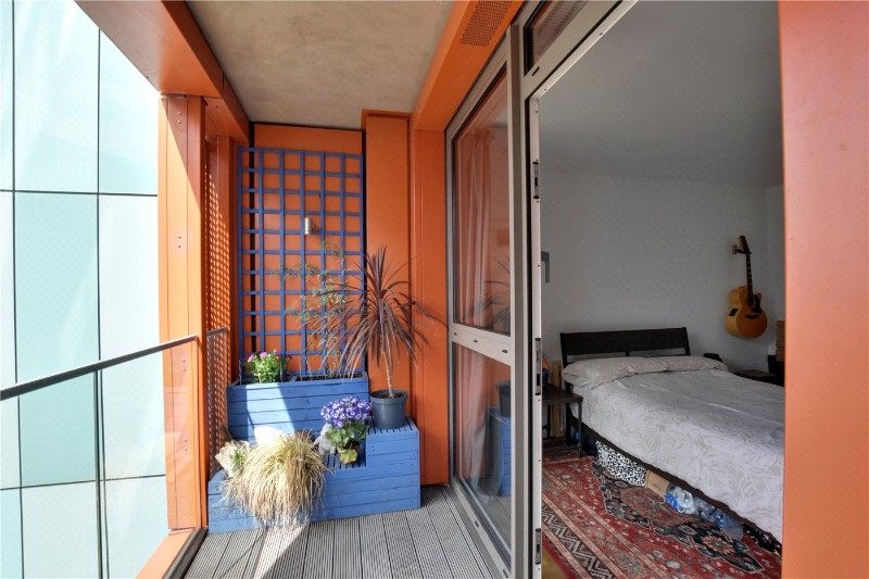 Gordian Apartments, 34 Cable Walk, Greenwich, London, SE10