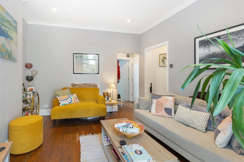 Holmesdale Road, London, SE25