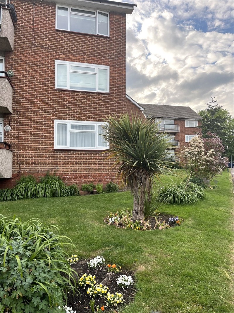 Knowl Park, Elstree, Borehamwood, Hertfordshire, WD6