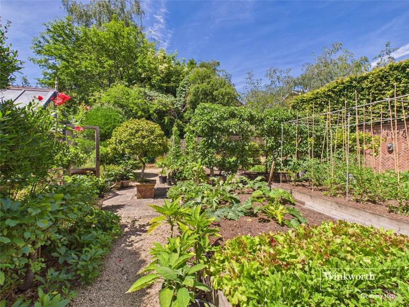 Newbury Road, Headley, Thatcham, Hampshire, RG19