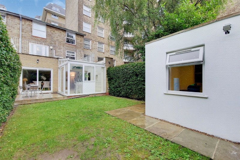 Court Close, St John's Wood Park, St John's Wood, London, NW8