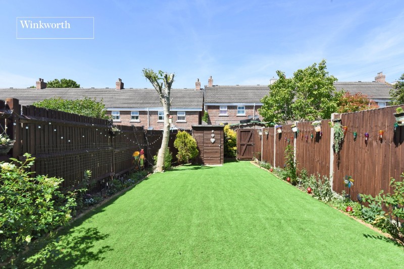 Lewiston Close, Worcester Park, KT4