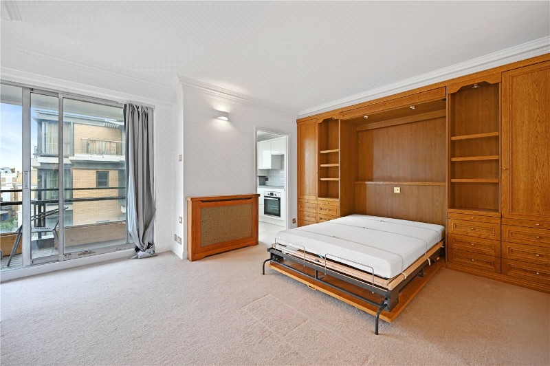 Campden Hill Road, Kensington, London, W8