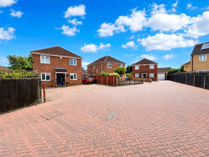 Burmor Close, Bourne, Lincolnshire, PE10