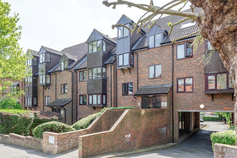 Mowbray Road, London, SE19
