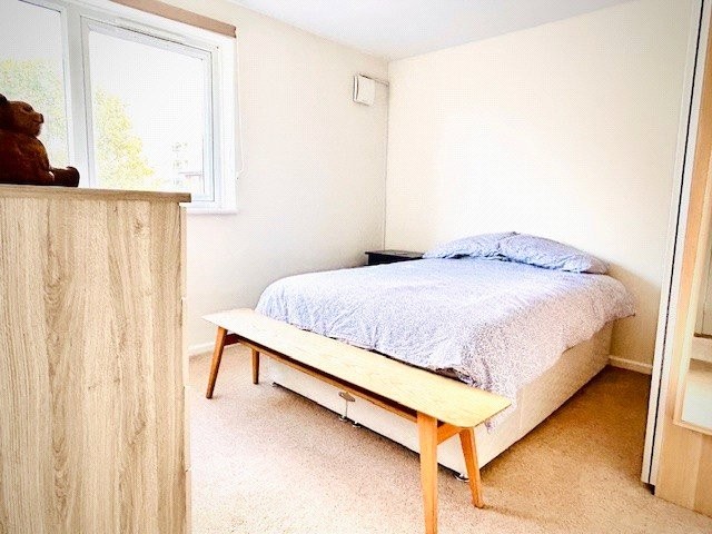 Ewen Crescent, London, SW2