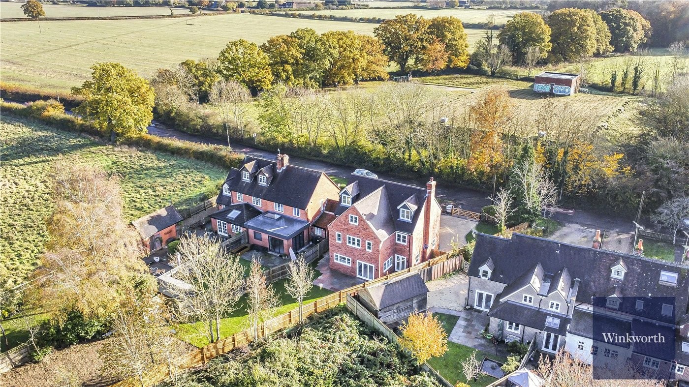 5 bedroom property for sale in Kiln Road, Emmer Green, Reading