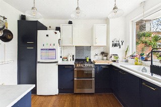Ewen Crescent, London, SW2
