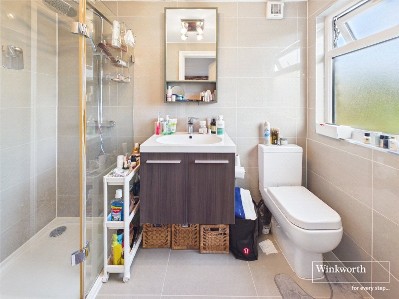 Farm Road, Edgware, HA8