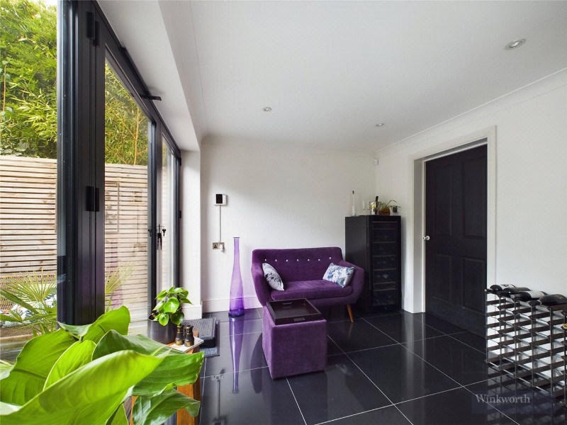 Cranes Drive, Surbiton, KT5