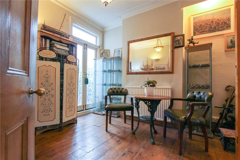 Cranleigh Drive, Leigh-On-Sea, United Kingdom, SS9
