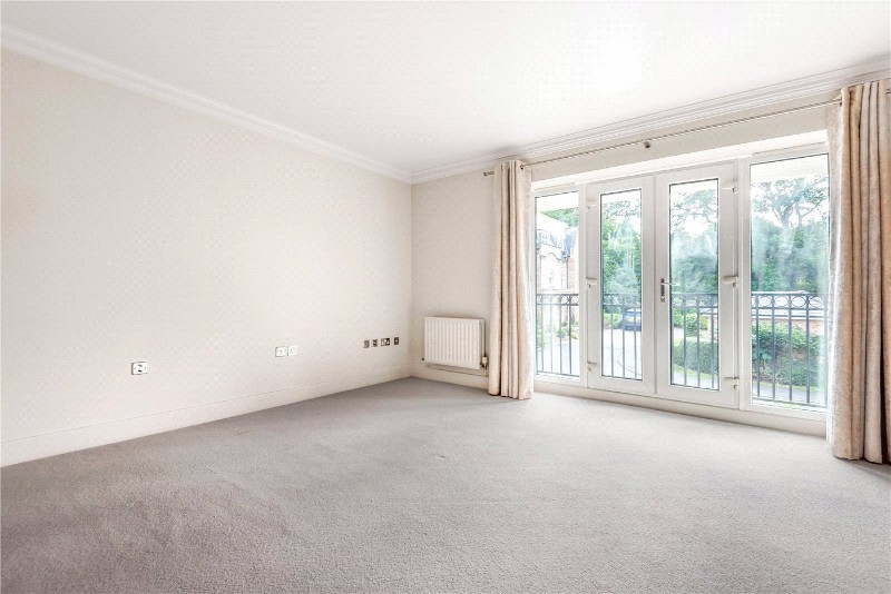 St. James Gate, Sunningdale, Berkshire, SL5