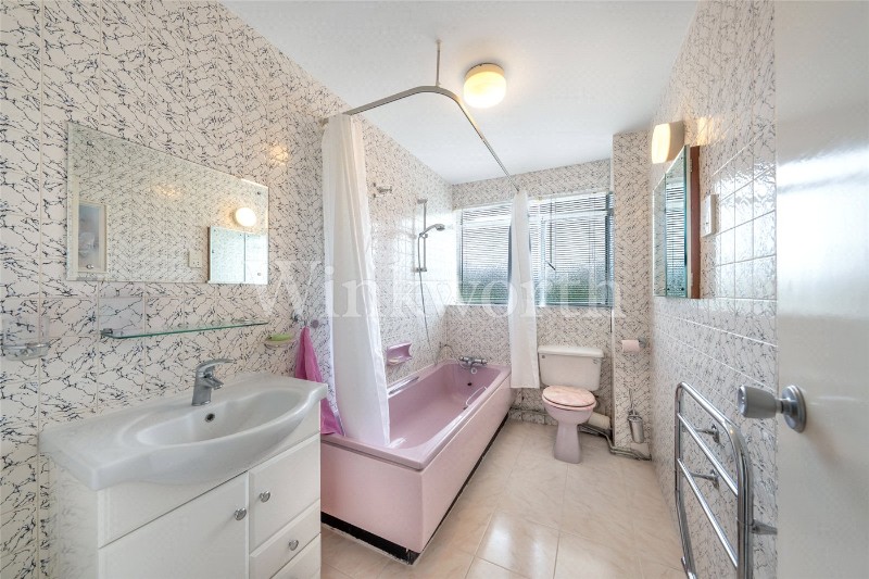 James Close, Woodlands, London, NW11