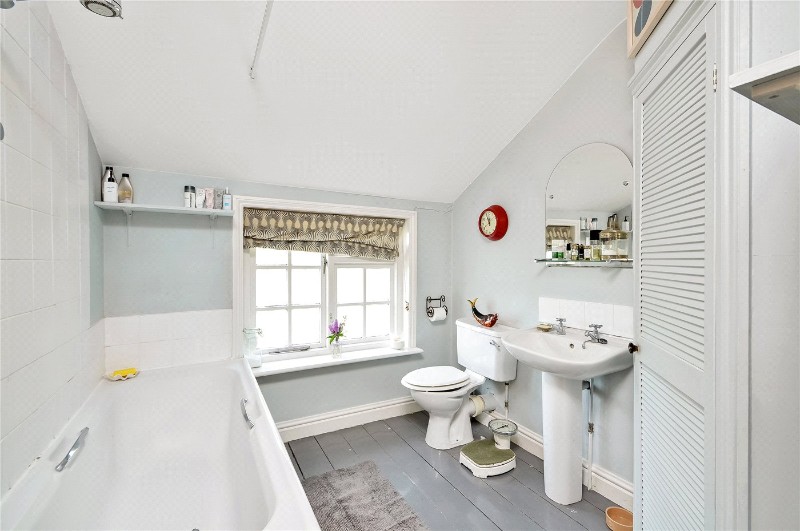 Bar End Road, Winchester, Hampshire, SO23