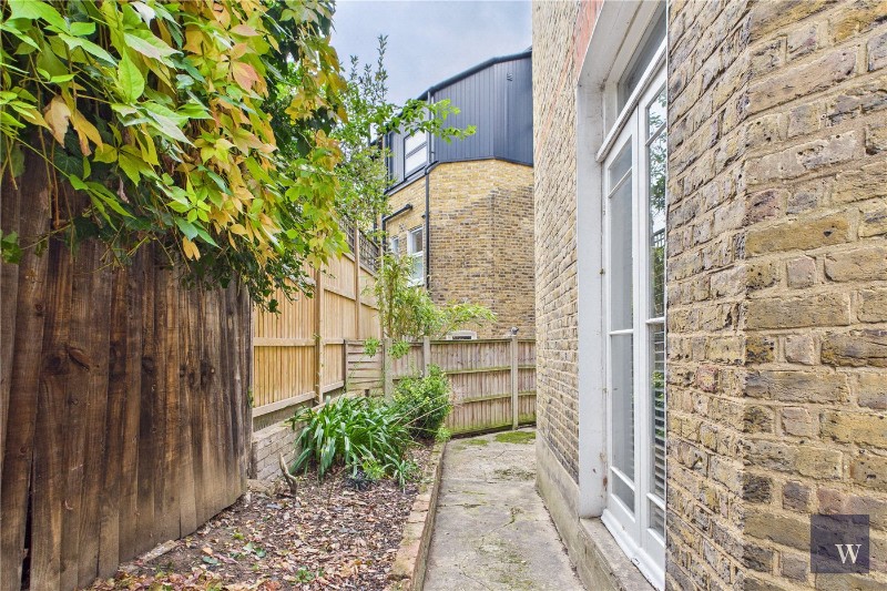 Elmwood Road, London, SE24