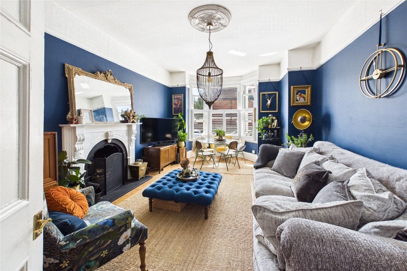 Hopton Road, London, SW16