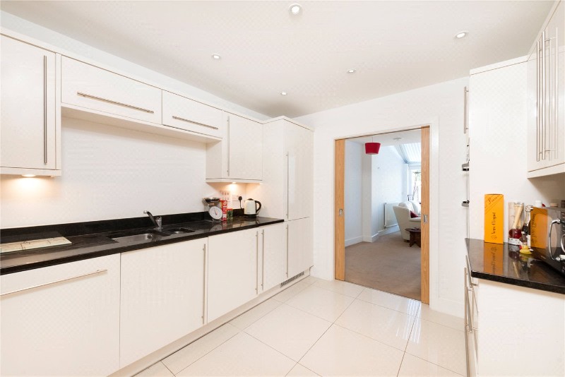 Hepdon Mews, London, SW17