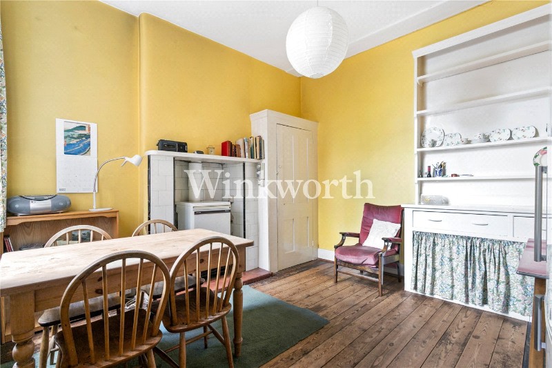 Lakeside Road, London, N13