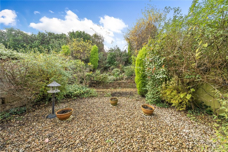 Heather Close, Farnham, Surrey, GU9