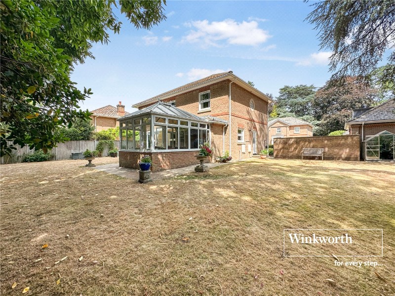 Badgers Walk, Ferndown, Dorset, BH22