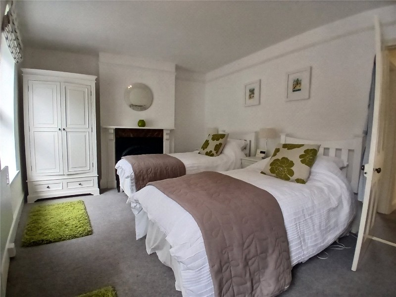 Dartmouth Road, Stoke Fleming, Dartmouth, Devon, TQ6