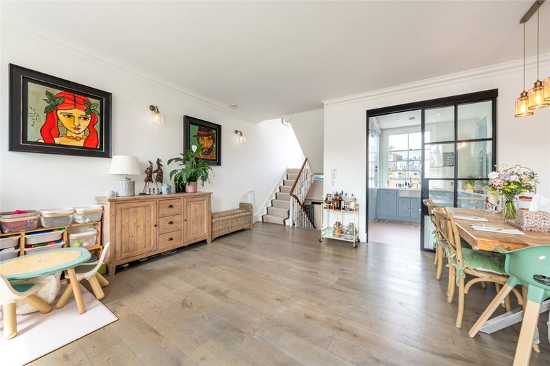 Warwick Avenue, London, W9