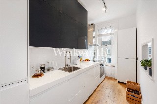 Lausanne Road, London, N8