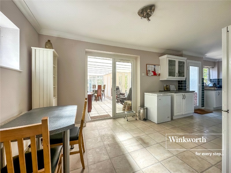 Glenwood Road, West Moors, Ferndown, Dorset, BH22