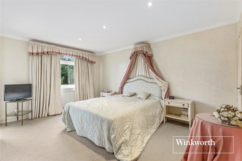 Hendon Lane, Finchley, London, N3