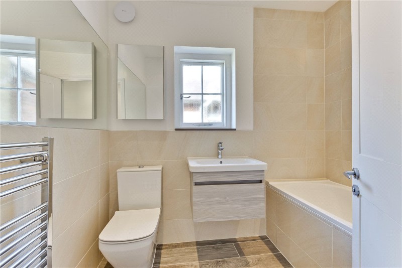 Elmgrove Road, Weybridge, Surrey, KT13