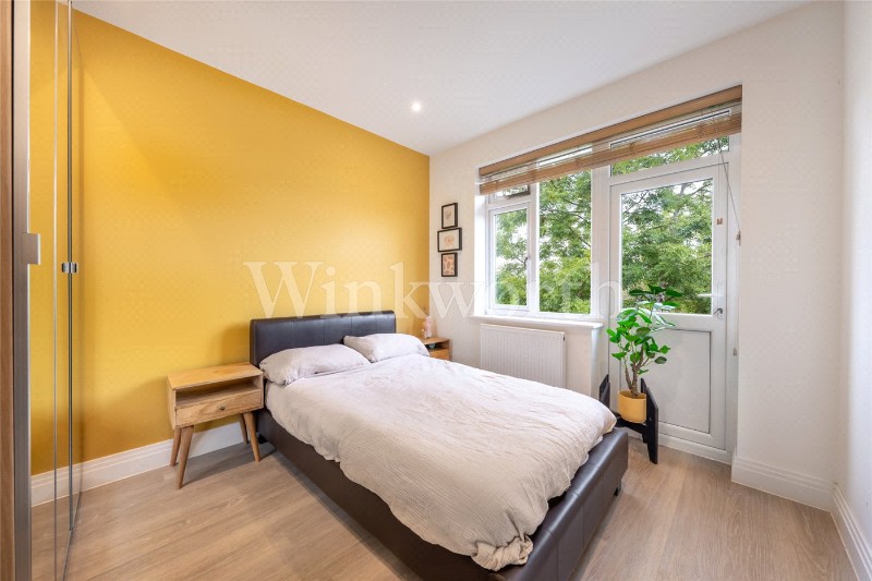 The Mount, 214 Creighton Avenue, London, N2