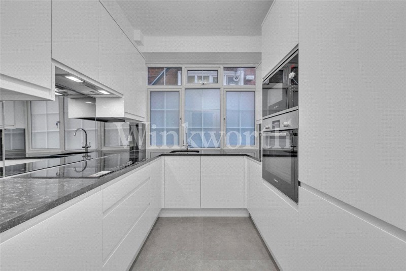 Ravenscroft Avenue, London, NW11